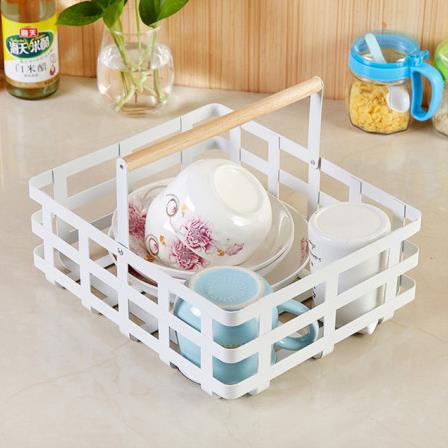 내추럴과 심플의 미학이 담긴 손잡이 바스켓